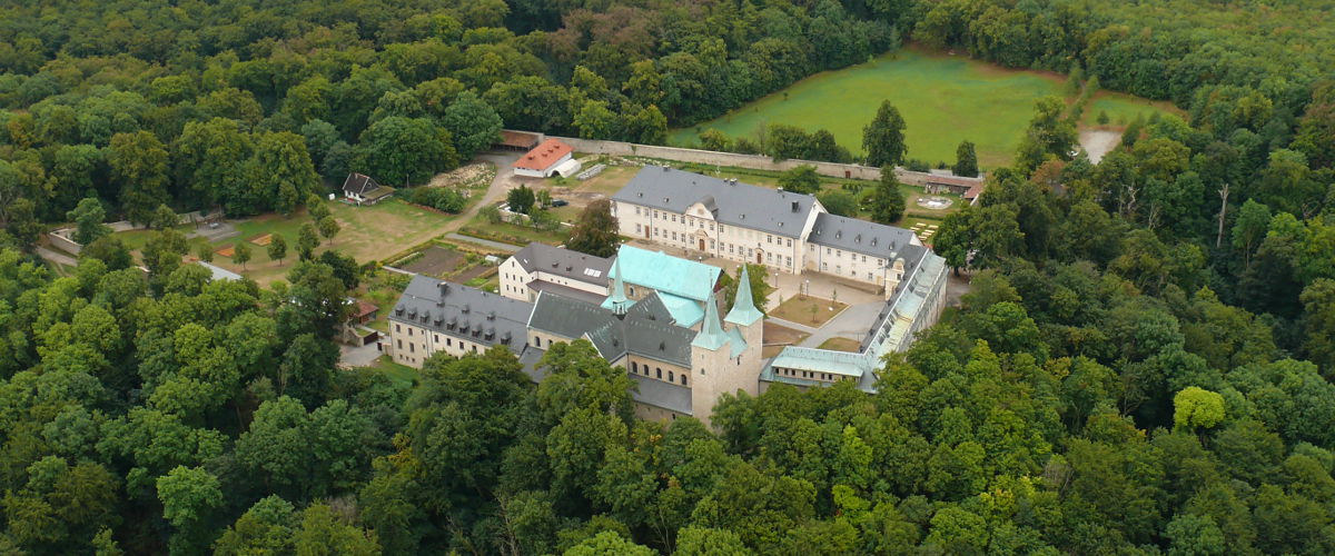 Luftaufnahme der gesamten Klosteranlage